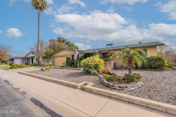 3401 W PURDUE Avenue,  Phoenix,  AZ 85051