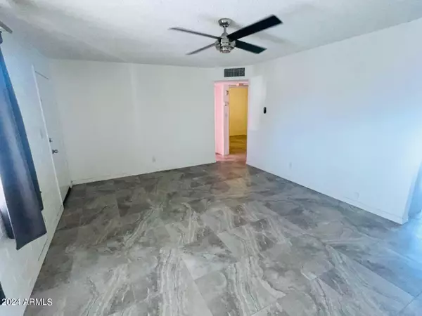 Avondale, AZ 85323,106 N 7TH Street