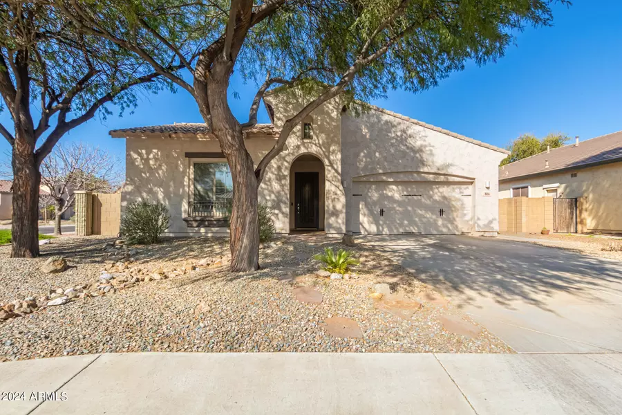 886 E BUCKINGHAM Avenue, Gilbert, AZ 85297