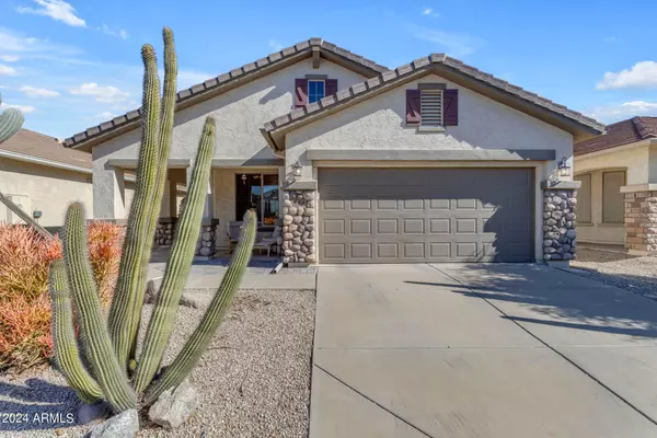 660 W TWIN PEAKS Parkway, San Tan Valley, AZ 85143