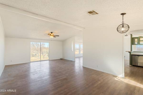 Huachuca City, AZ 85616,677 E Camino De Tundra --