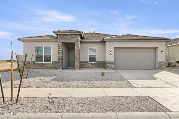 15831 W DESERT HOLLOW Drive, Surprise, AZ 85387