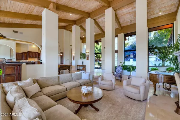 Phoenix, AZ 85018,5401 E VALLE VISTA Road