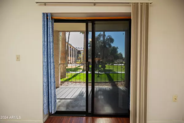 Phoenix, AZ 85016,3033 E DEVONSHIRE Avenue #1032