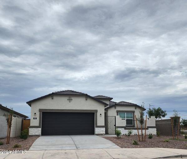 Tolleson, AZ 85353,4933 S 103RD Drive