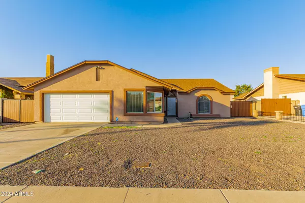 8520 W ROMA Avenue, Phoenix, AZ 85037