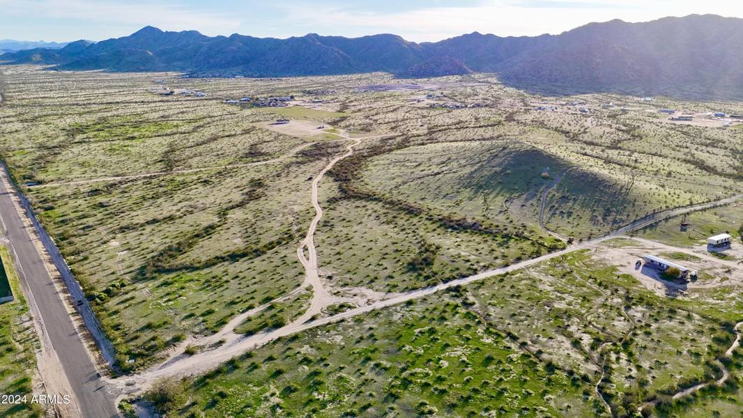 0 Hidden Valley Rd #1 1.75 Acre -- #-, Maricopa, AZ 85139