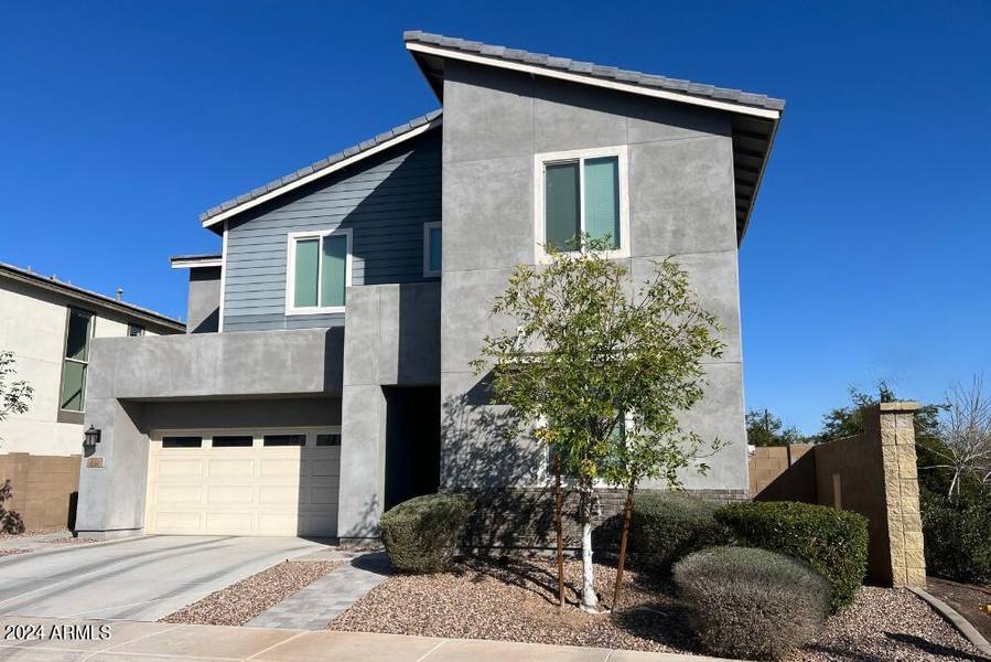 284 E HONEYSUCKLE Place, Chandler, AZ 85286