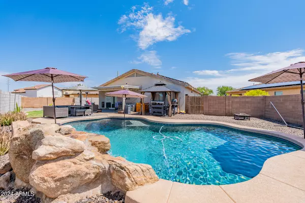 35306 N KARAN SWISS Circle, San Tan Valley, AZ 85143