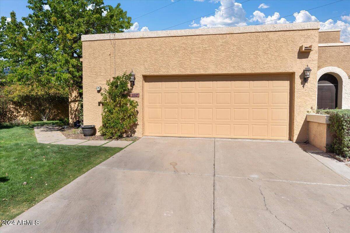10647 N 11TH Place, Phoenix, AZ 85020