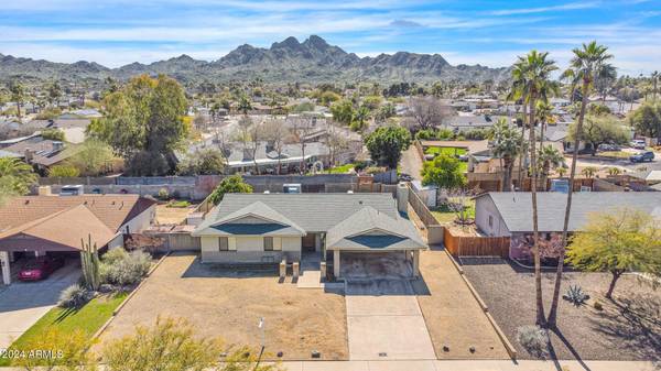 2717 E BERYL Avenue, Phoenix, AZ 85028