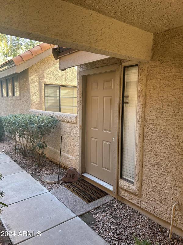 Mesa, AZ 85201,1001 N PASADENA -- #158