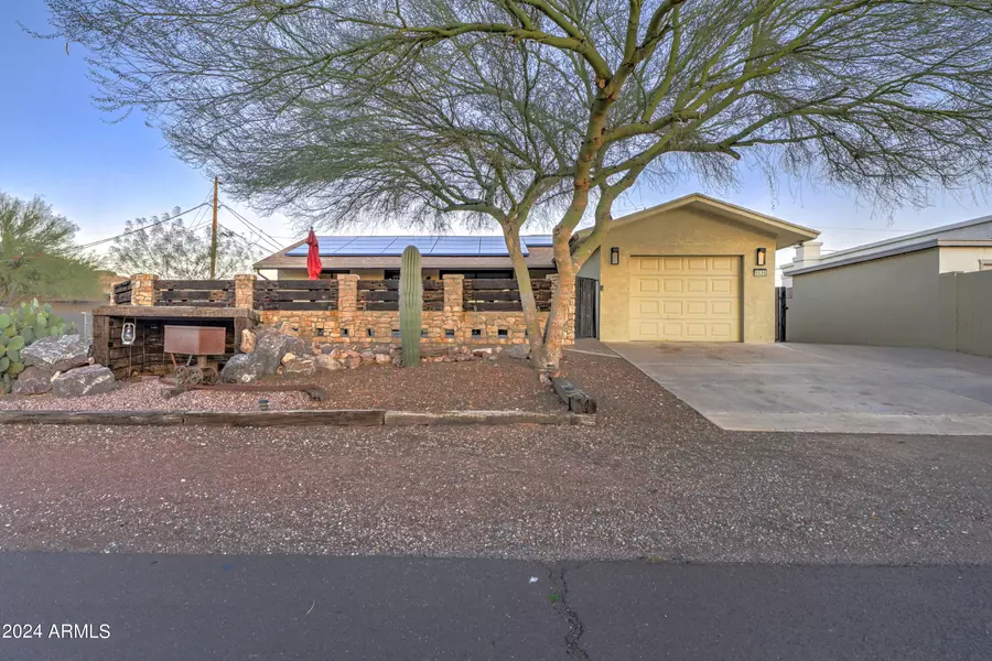 5535 S ALAMEDA Road, Gold Canyon, AZ 85118