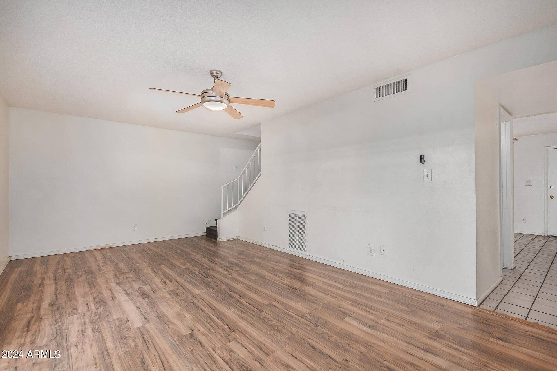 Phoenix, AZ 85015,1673 W HAZELWOOD Street