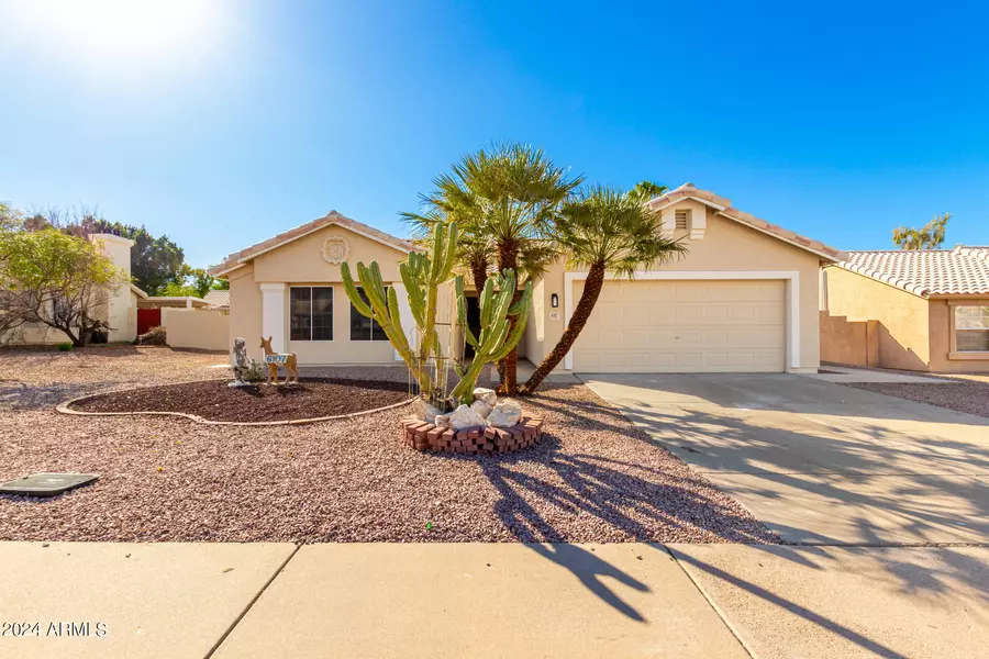 6107 E PRESTON Street, Mesa, AZ 85215