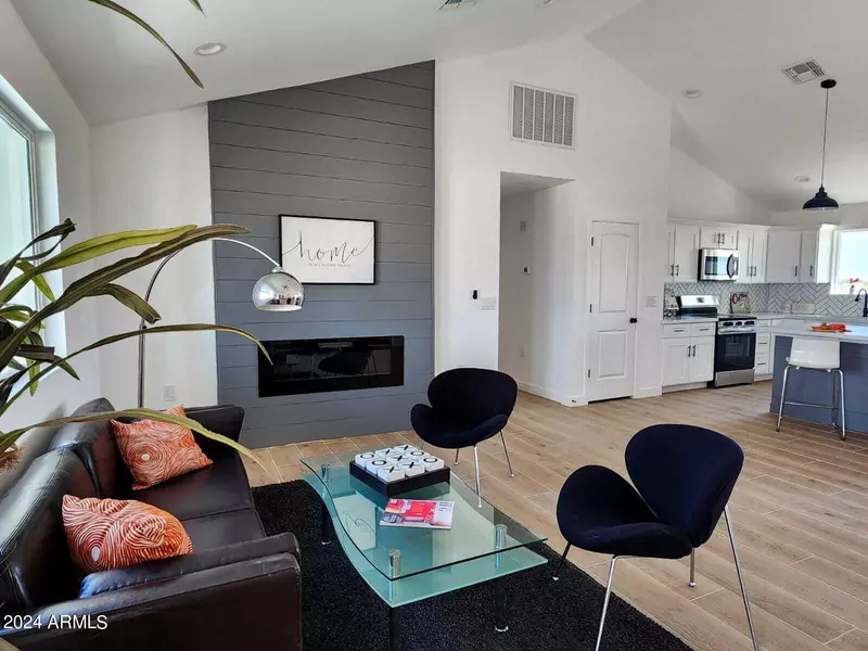 37791 W PIERCE Street, Tonopah, AZ 85354