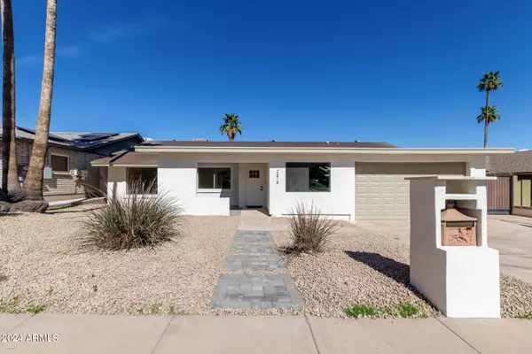 2616 E CLAIRE Drive, Phoenix, AZ 85032