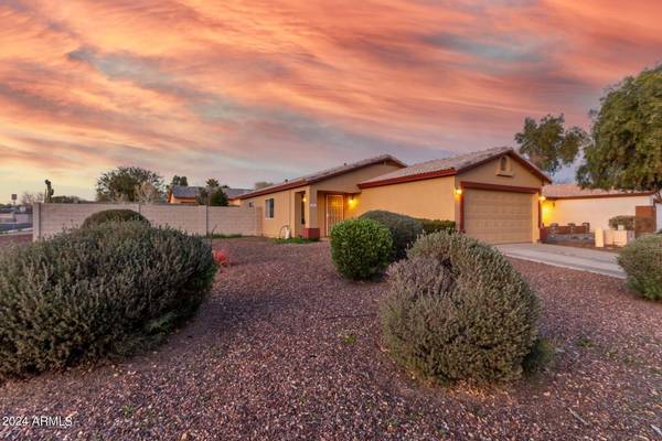 Buckeye, AZ 85326,802 E LONG Avenue