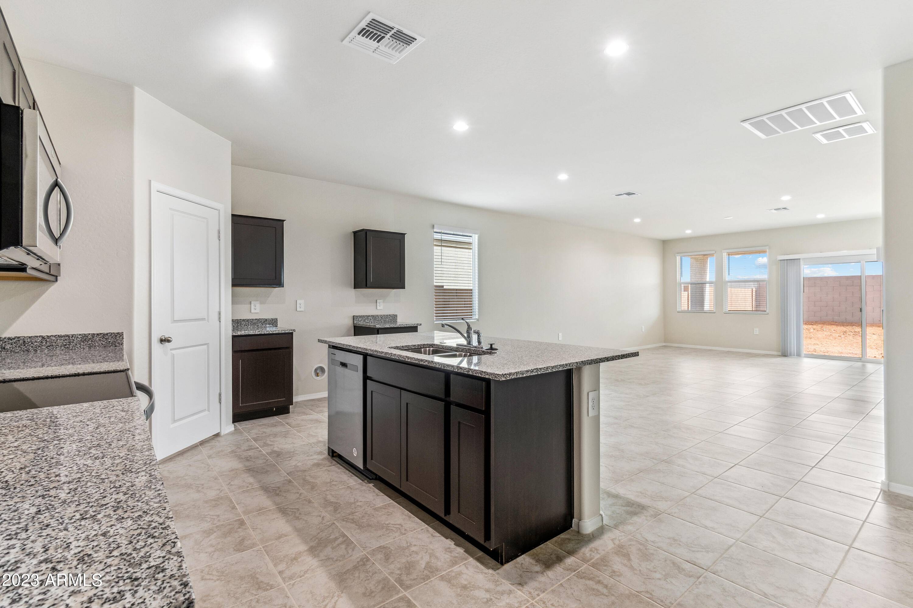 Apache Junction, AZ 85120,2411 W SHANLEY Avenue