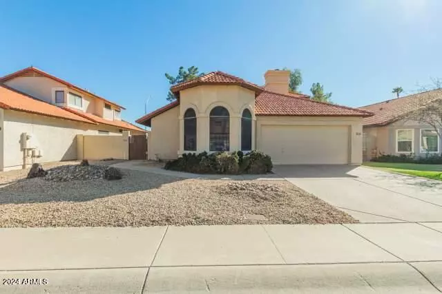 7017 W MCRAE Way, Glendale, AZ 85308