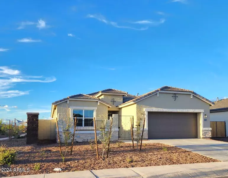 10348 W CHIPMAN Road, Tolleson, AZ 85353