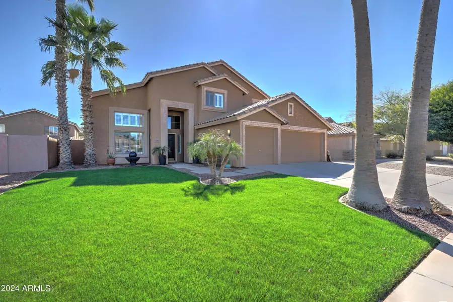 1167 E NUNNELEY Road, Gilbert, AZ 85296