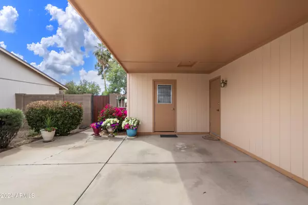 Chandler, AZ 85225,2318 N EVERGREEN Street