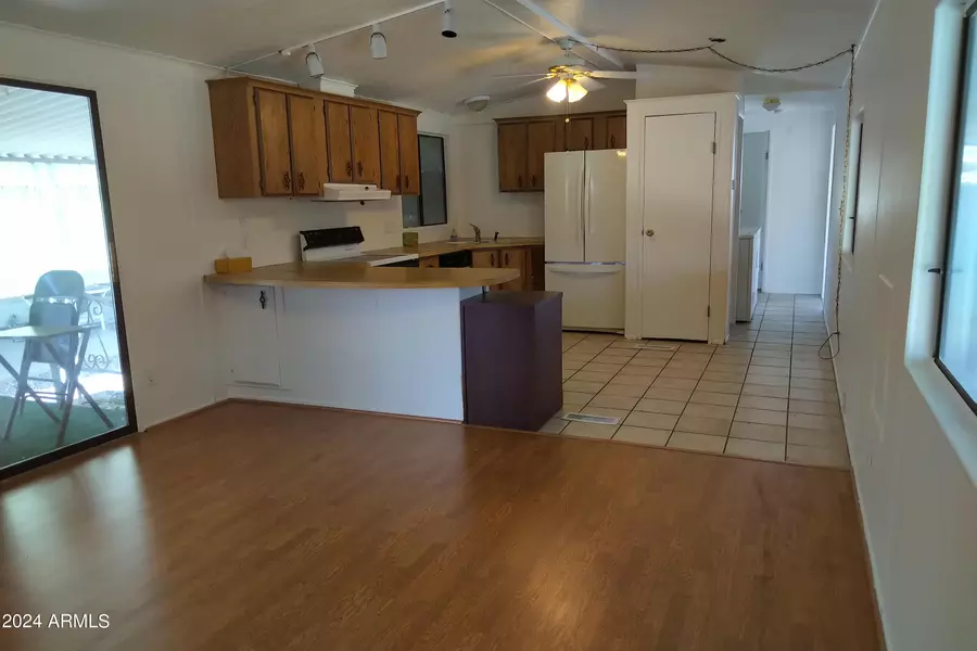 300 S VAL VISTA Drive #150, Mesa, AZ 85204