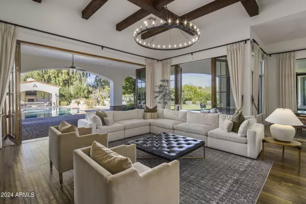 Paradise Valley, AZ 85253,6630 E STALLION Road