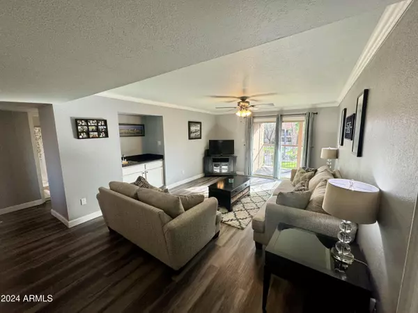 Scottsdale, AZ 85258,8250 E ARABIAN Trail #220