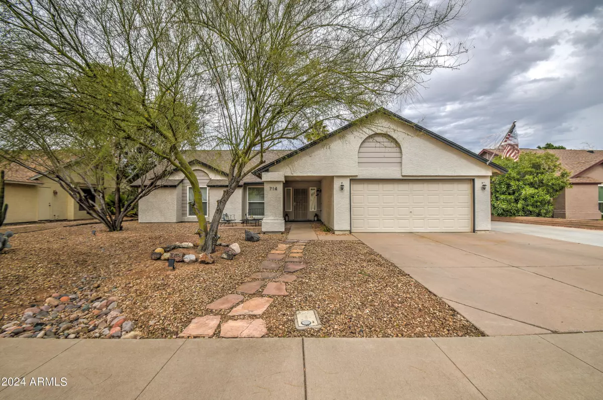 Chandler, AZ 85225,714 W LOUGHLIN Drive