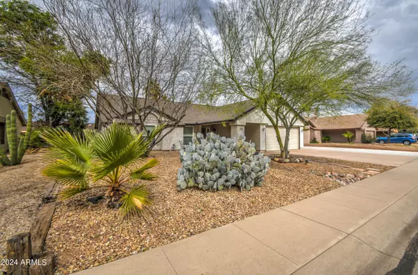 Chandler, AZ 85225,714 W LOUGHLIN Drive