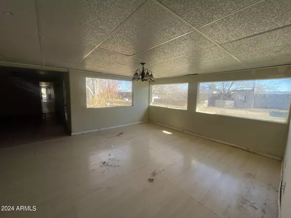 Pearce, AZ 85625,13136 S HIGHWAY 191 --