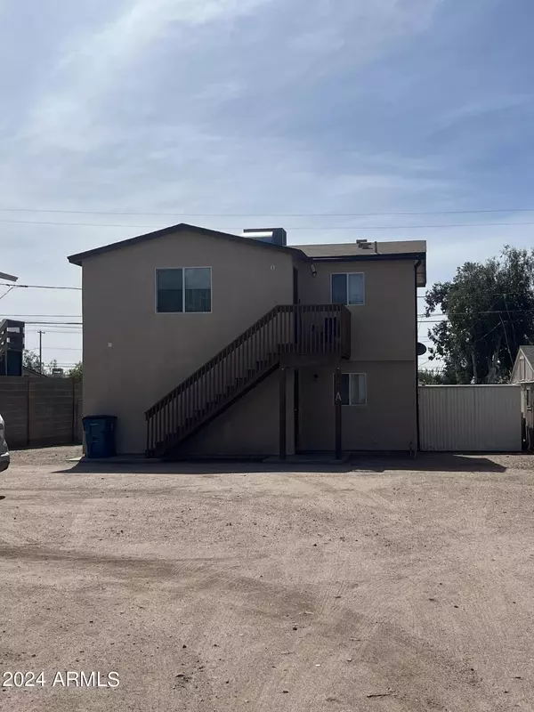 465 E 10TH Avenue,  Apache Junction,  AZ 85119