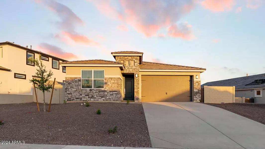 6831 W MOLLY Lane, Peoria, AZ 85383