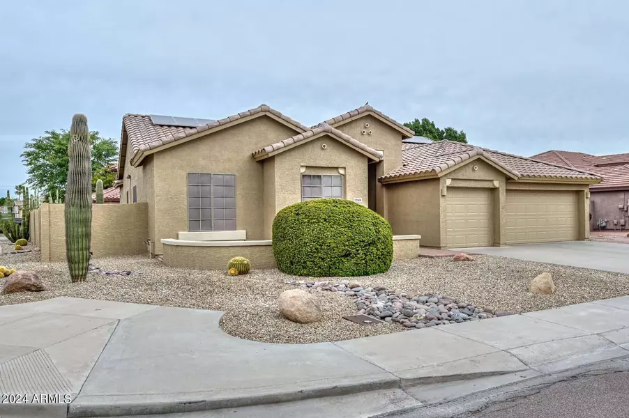 7248 W BRILES Road, Peoria, AZ 85383