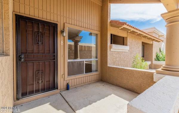 Phoenix, AZ 85027,502 W TONOPAH Drive #8