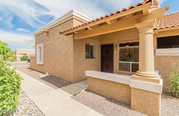 Phoenix, AZ 85027,502 W TONOPAH Drive #8