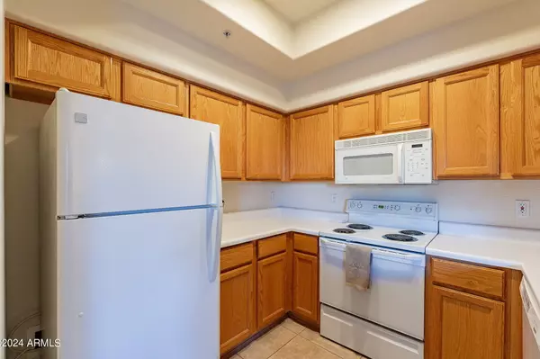 Peoria, AZ 85381,9151 W GREENWAY Road #193