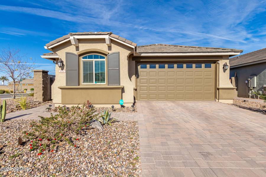 3020 W NEW RIVER Drive, San Tan Valley, AZ 85144