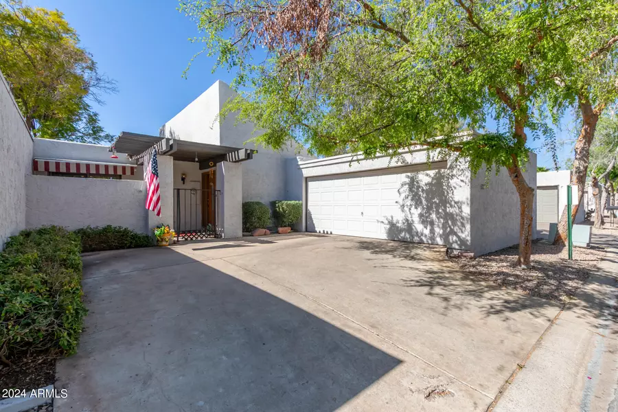 2104 N SQUIRE Avenue, Tempe, AZ 85288