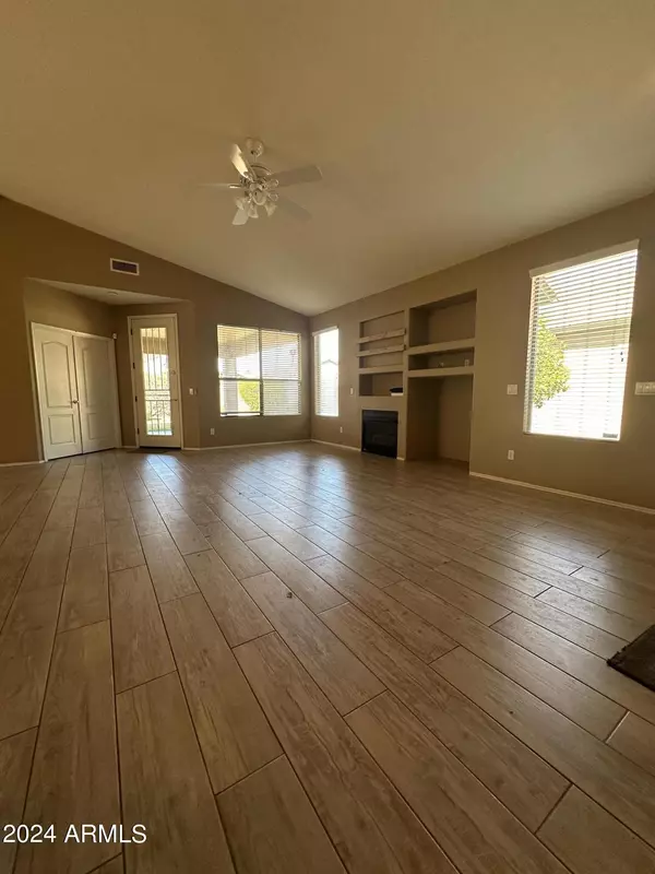 Glendale, AZ 85302,5818 W ALICE Avenue