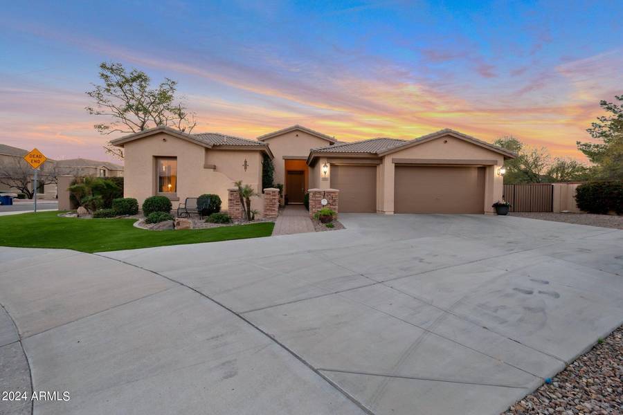 4262 S DANIELSON Way, Chandler, AZ 85249