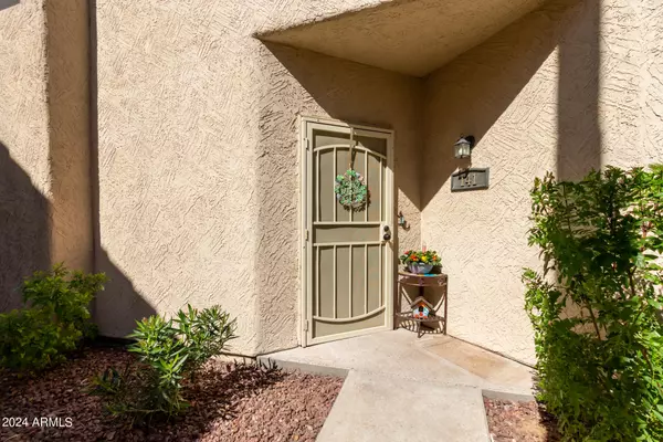 10301 N 70TH Street #141, Paradise Valley, AZ 85253