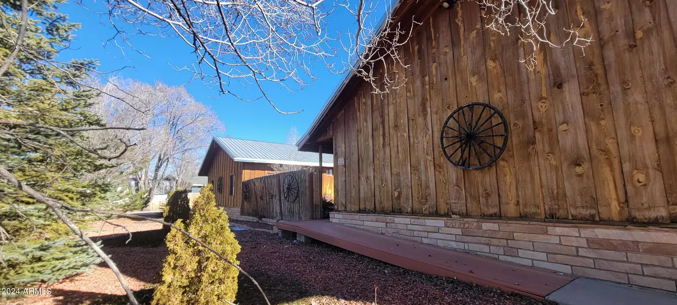 1129 Stockmens Road, Williams, AZ 86046