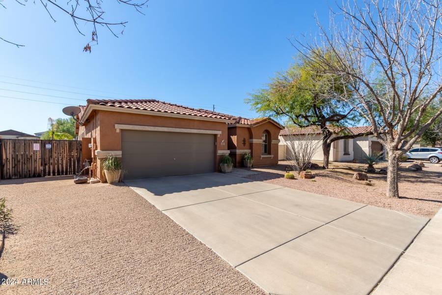 1537 E INDIGO Street, Gilbert, AZ 85298