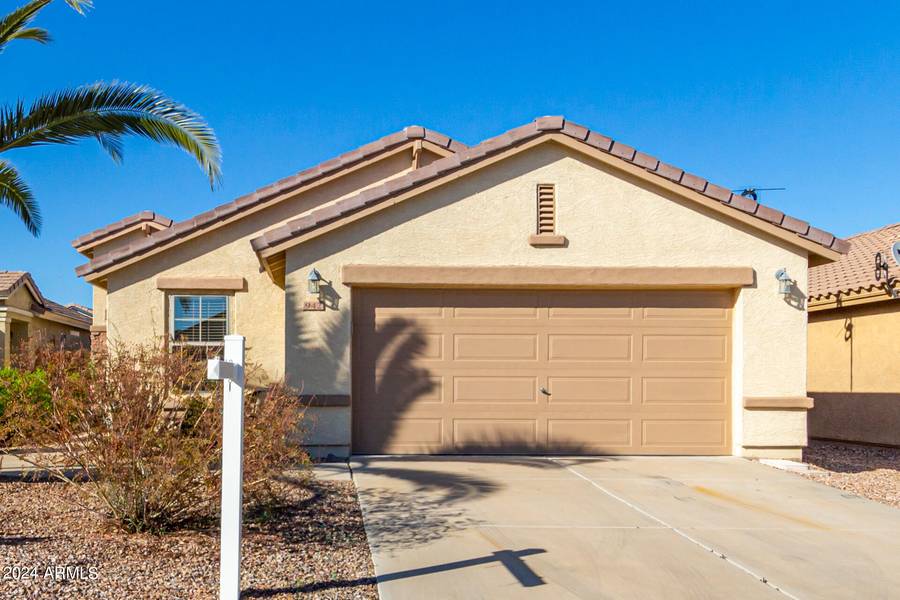 942 W DESERT MOUNTAIN Drive, San Tan Valley, AZ 85143