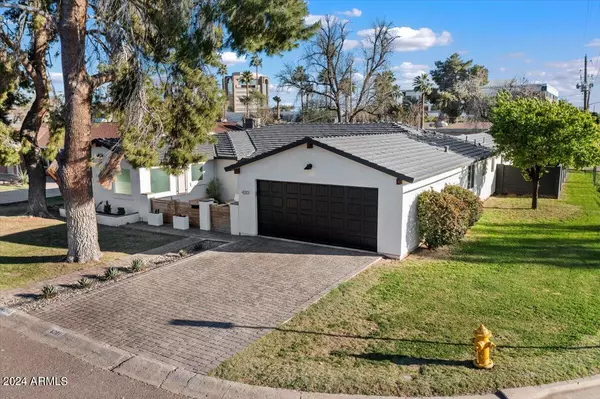 4201 E Pinchot Avenue, Phoenix, AZ 85018