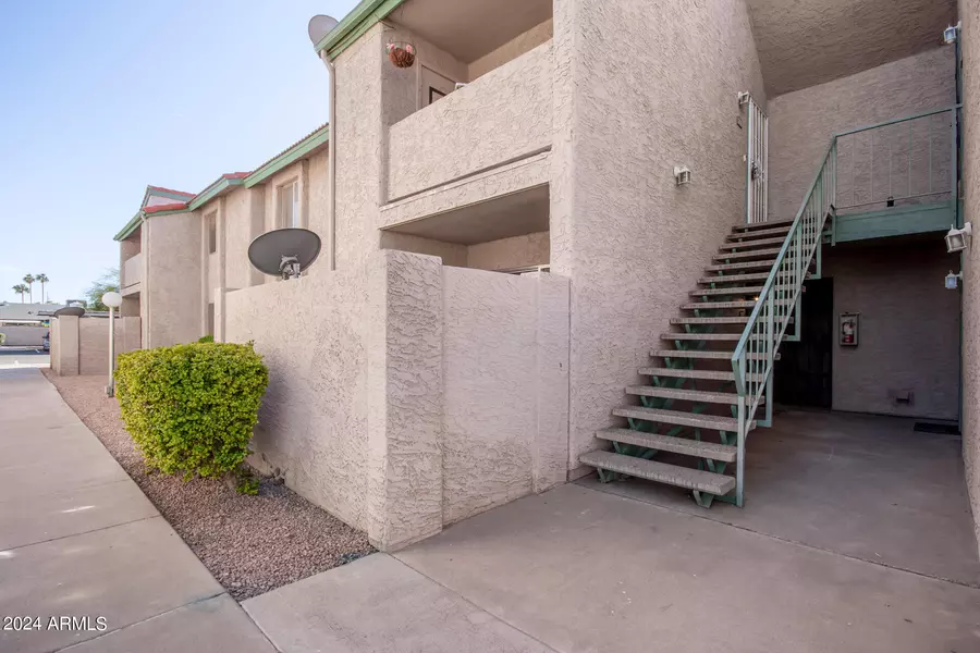 623 W GUADALUPE Road #155, Mesa, AZ 85210