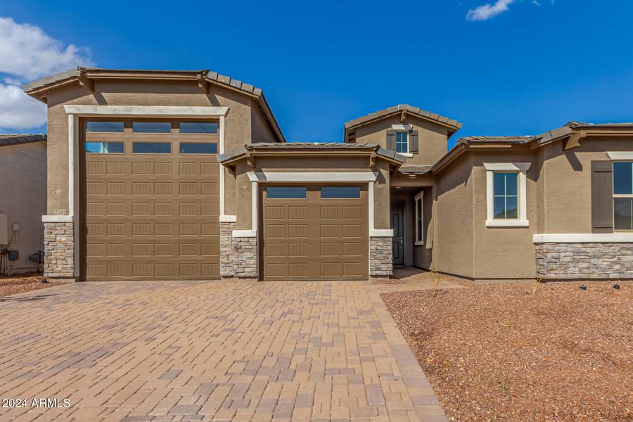 17592 W RUNNING DEER Trail, Surprise, AZ 85387